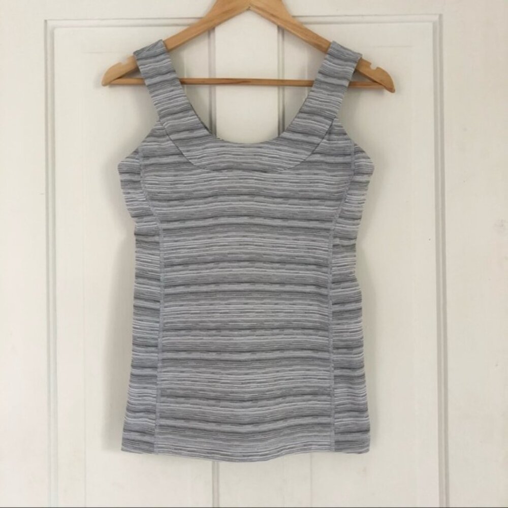 Lululemon scoop neck tank - Picture 2 of 5